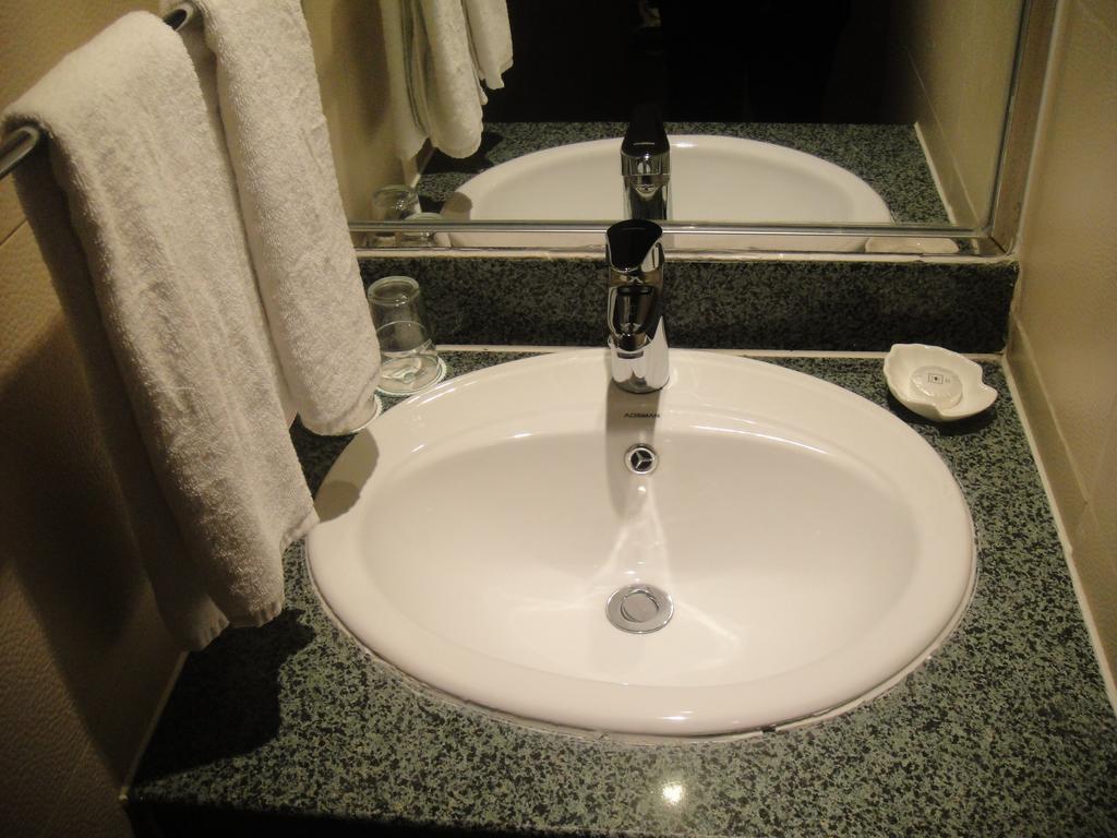 New Gloria Plaza Garden Hotel 哈尔滨 客房 照片